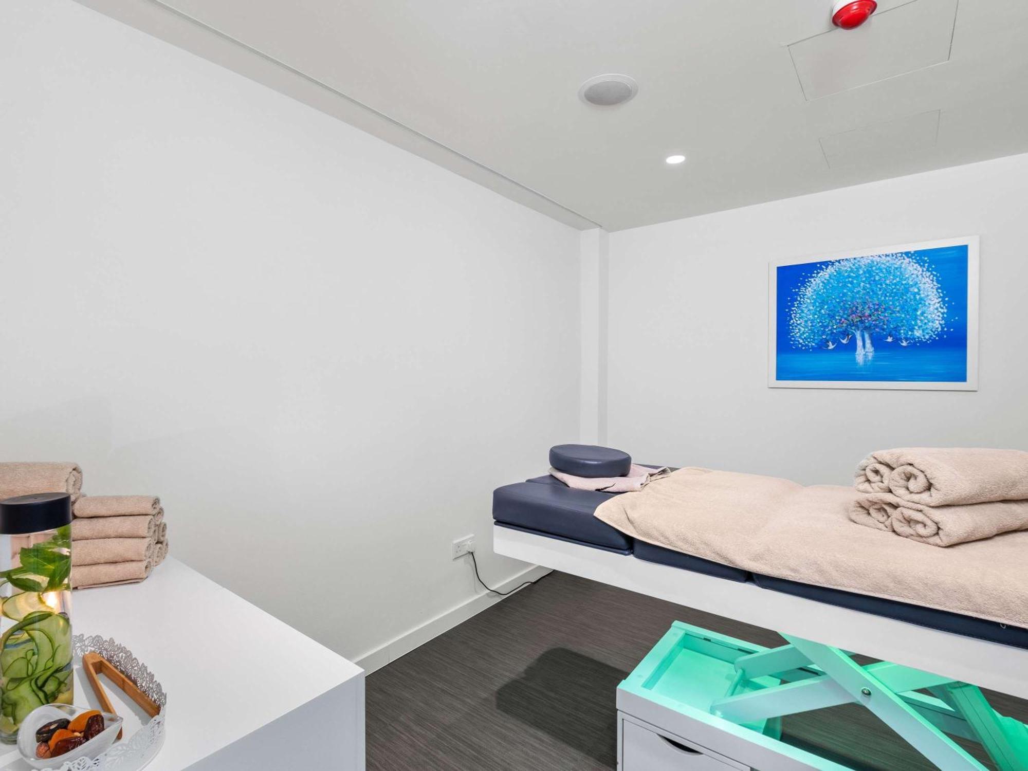 Mercure Larnaca Beach Resort Bagian luar foto